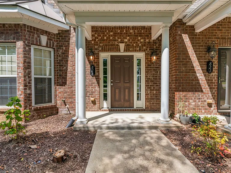 338 Rowlette Cir — Photo 2