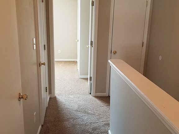 5th image of 342 Brookfield Rd Unit A