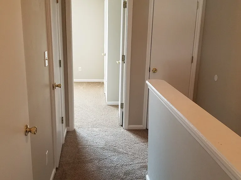 342 Brookfield Rd — Photo 5