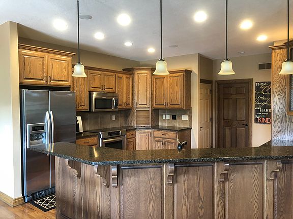 5th image of 1209 W Park Grove Dr