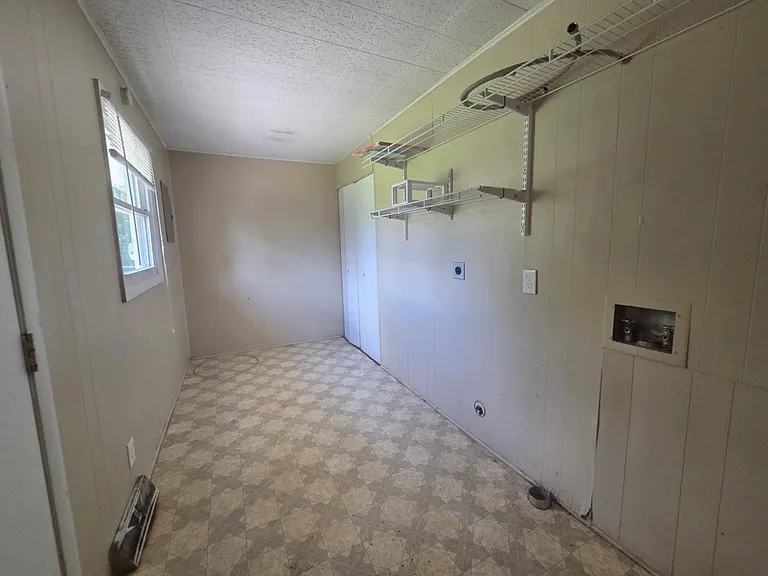 1516 Hale Dr — Photo 16