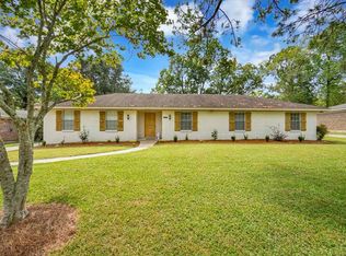 3527 Springwood Dr E, Mobile, AL 36608