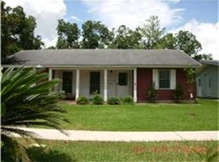 1219 Camden Rd, Pasadena, TX 77502