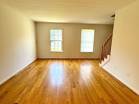 3rd image of 273 Emerald Dr