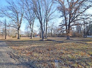 8080 Kugler Mill Rd, Indian Hill, OH 45243