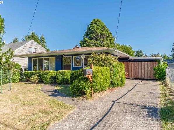 1155 Juniper Ave, Coos Bay, OR 97420