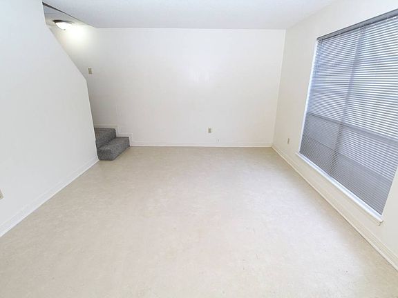 4th image of 6322 Harvard Ct