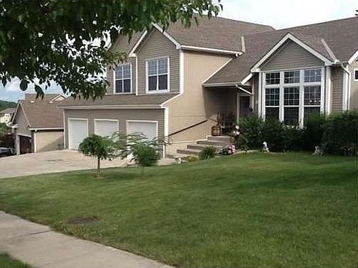 2nd image of 509 Coach Light Cir