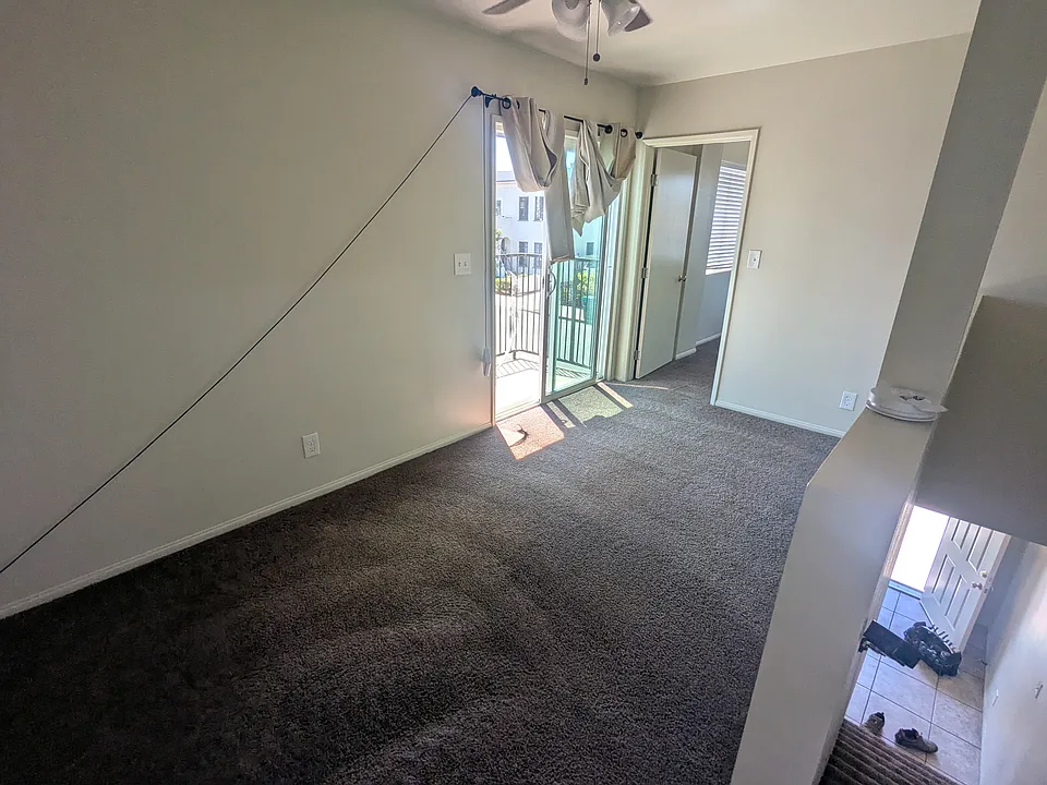 2nd floor den area