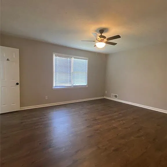420 Atlanta Hwy — Photo 11