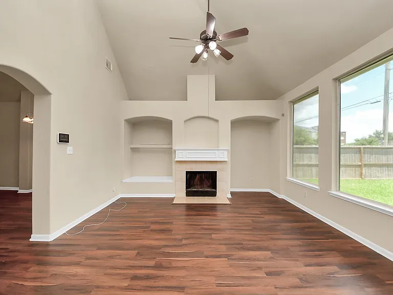 530 Majestic Ridge Dr — Photo 11