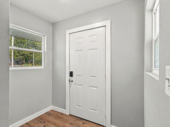 5th image of 1313 N Clifton Avenue