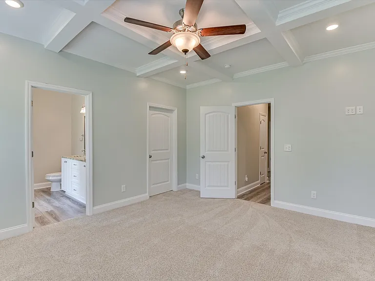 183 Williston Rd — Photo 9