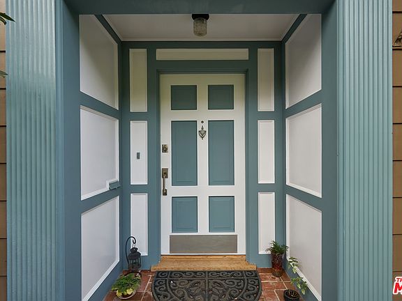 4th image of 415 Ashburton Pl