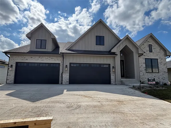 4116 NW 181st St, Clive, IA 50325