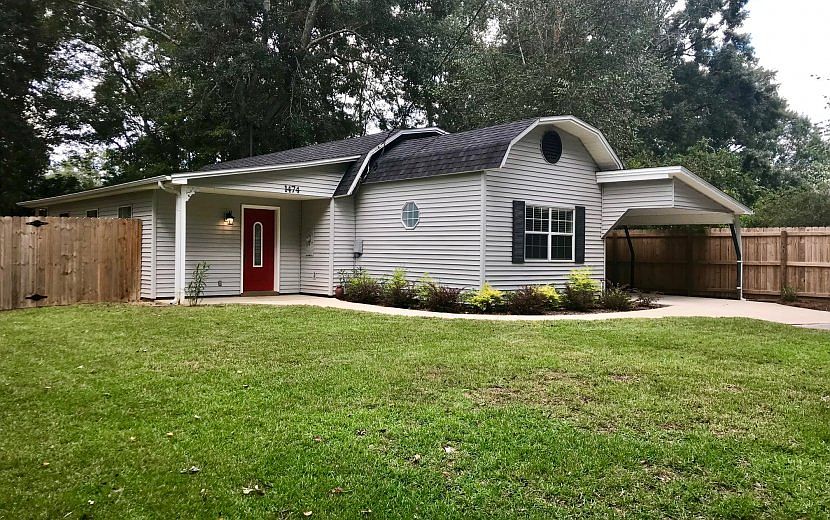 1st image of 1474 Pine Lane Dr