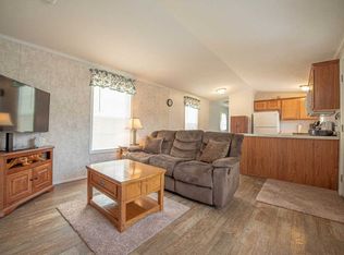 52 Cherry St, Belmont, NH 03220