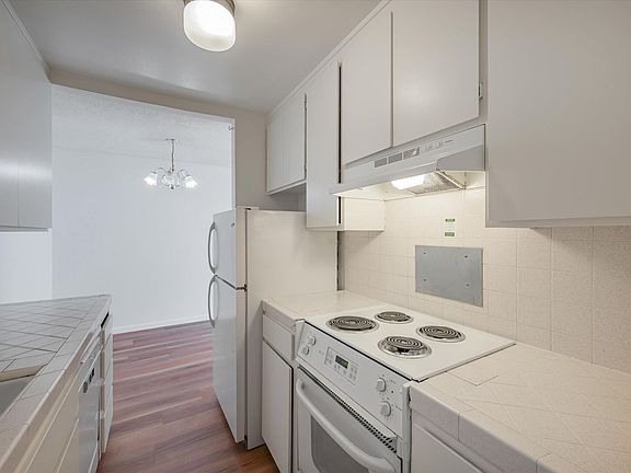 4th image of 1614 Vallejo St APT 201