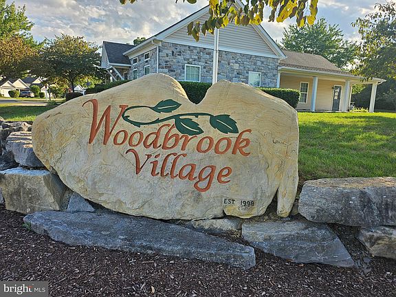 5th image of 207 Crestwood Ln