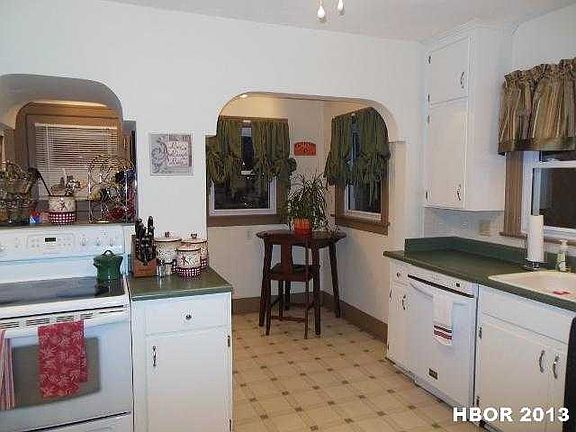 4th image of 114 E High St