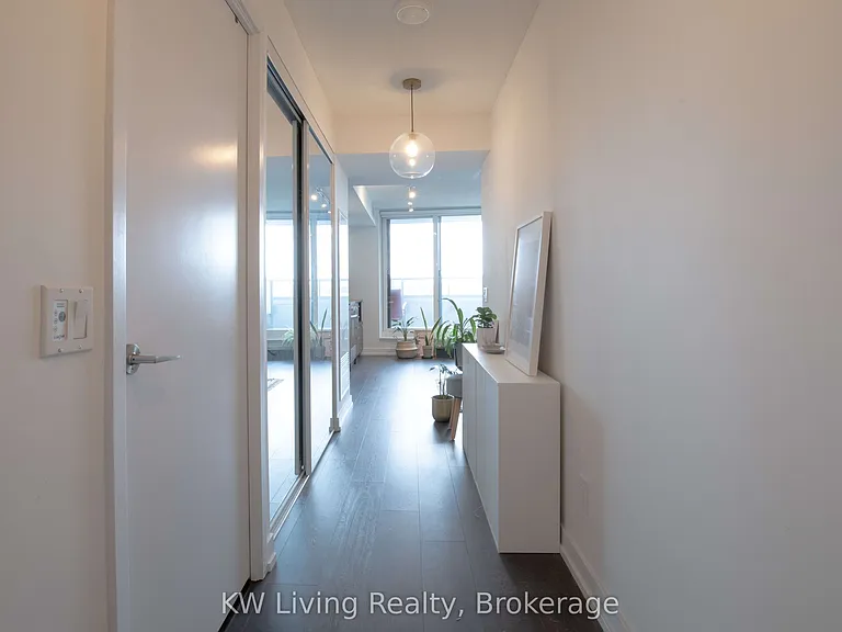 125 Redpath Ave #316 — Photo 3