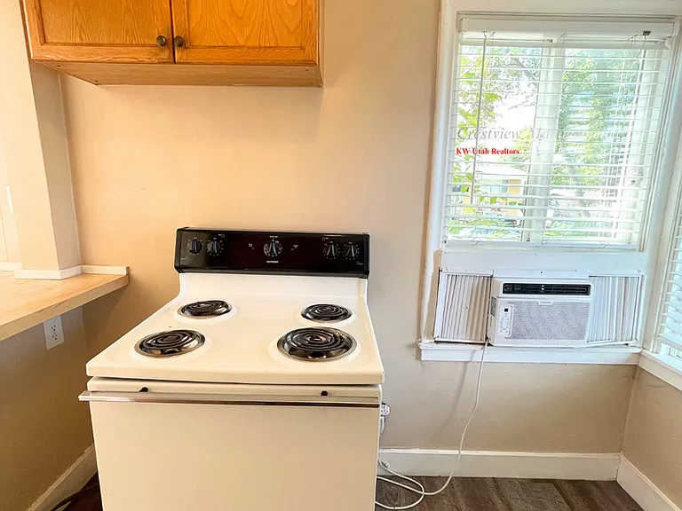 Lindell Fourplex — Photo 5