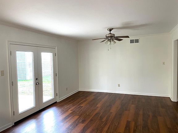 5th image of 505 Southdown Pl