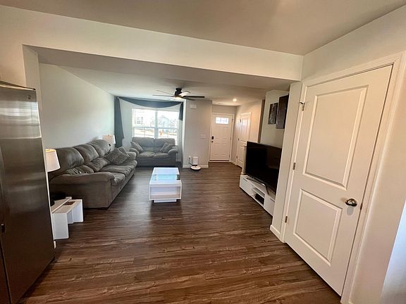 3rd image of 3613 Brookway Dr