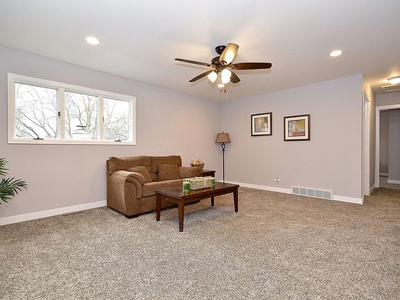 2nd image of 417 Pleasant Dr