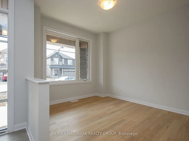 613 Idyllic Ter — Photo 2