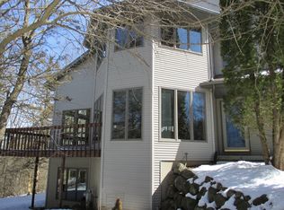 W12168 Hillcrest Dr, Lodi, WI 53555