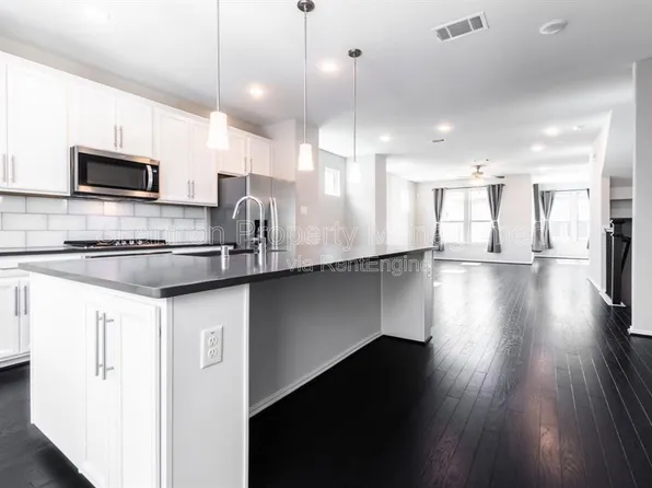 3108 Roseland Terrace Ln, Houston, TX 77063
