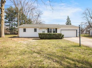 56236 Currant Rd, Mishawaka, IN 46545