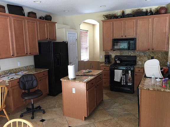 4th image of 4403 67th Avenue Cir E