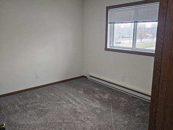 4th image of 1544 E Gateway Cir S #11561219