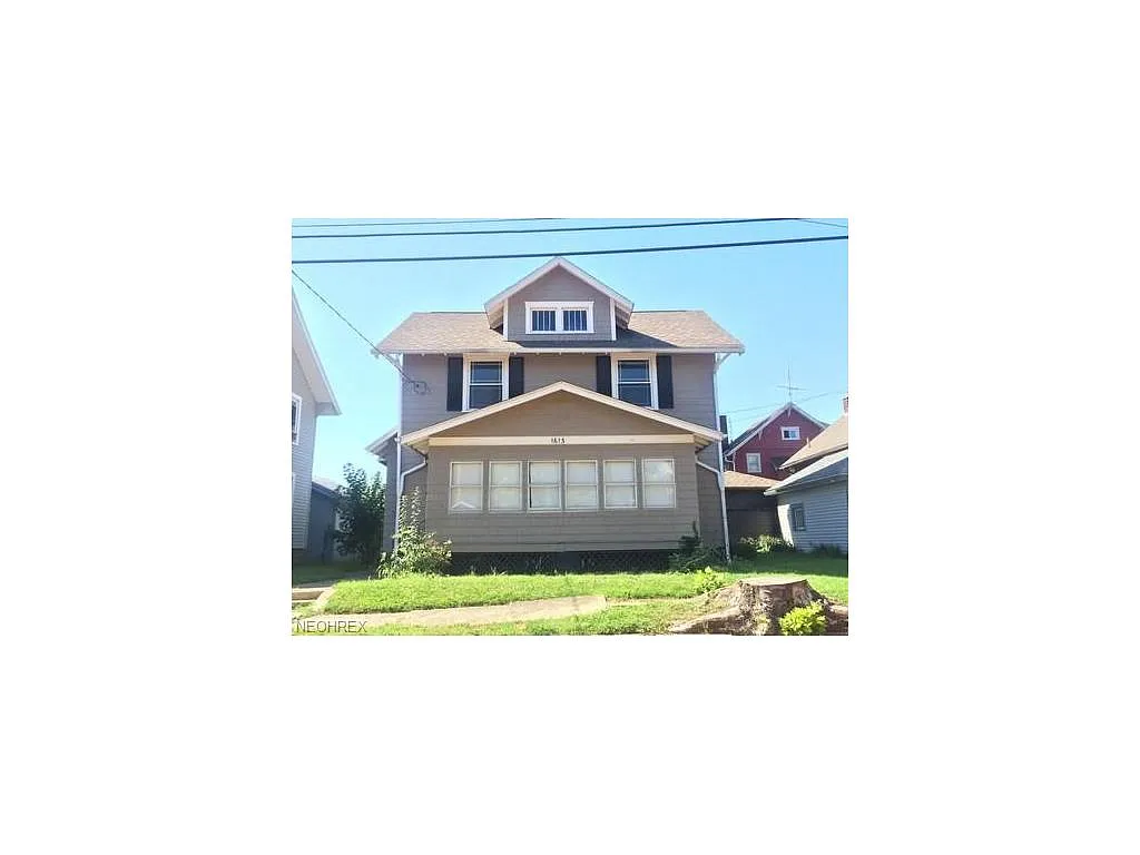1613 Arnold Ave NW photo 1
