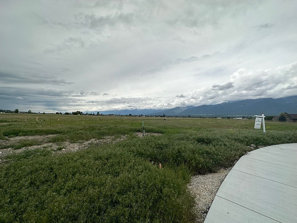2nd image of 312 Sassasfras Ct