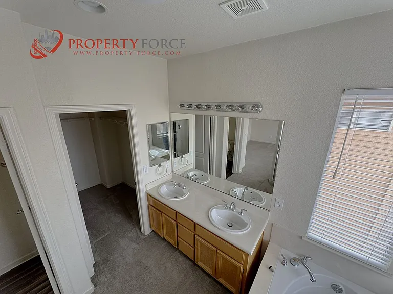 31 Cymbidium Cir — Photo 19