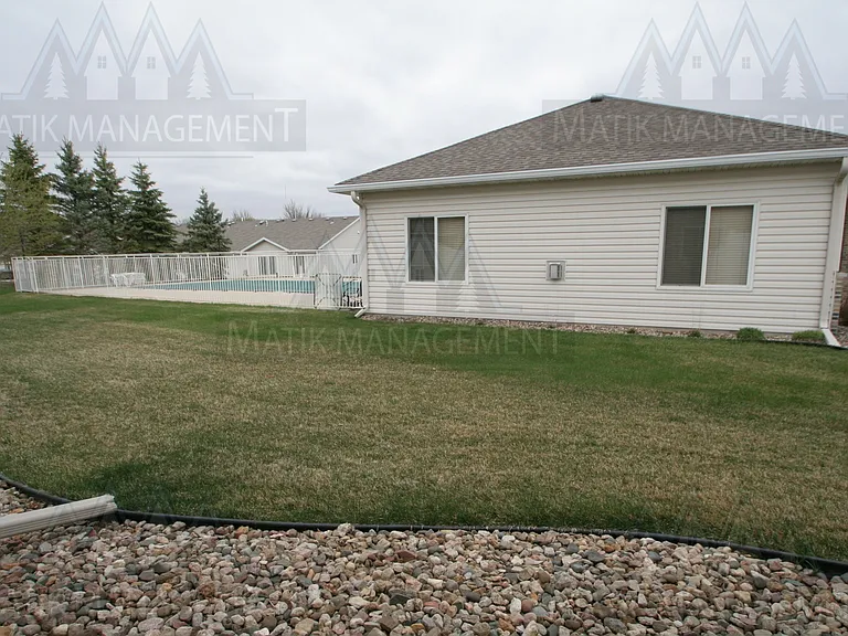 2581 Hawk Ridge Ct SE — Photo 35
