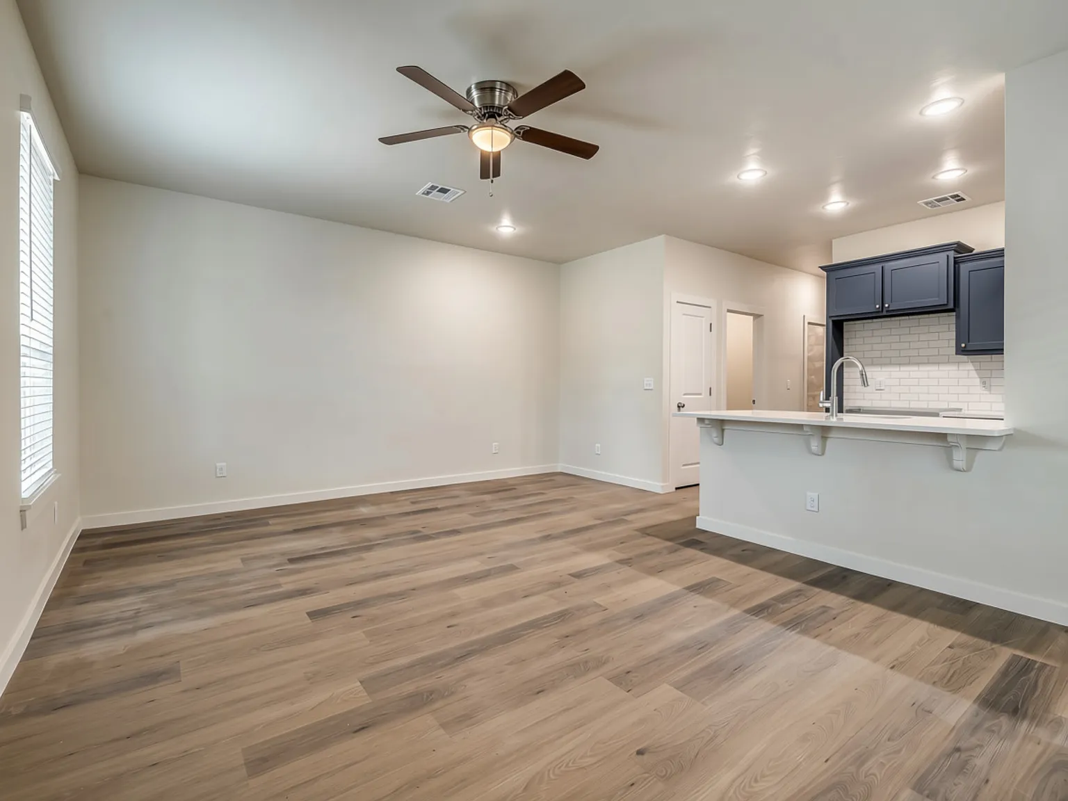 3 bed, 1150 sqft, $1,400 — Photo 3