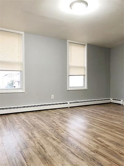 1st image of 395 Bergen Ave #10841507
