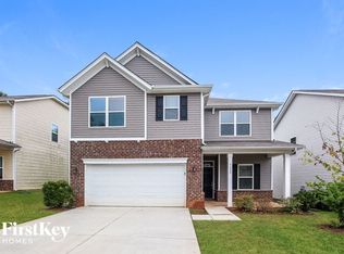 9228 Evans Creek Ct, Charlotte, NC 28215