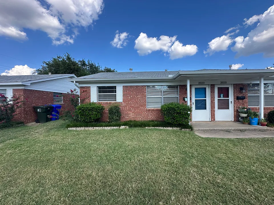 2023 Delaware Ln #2023