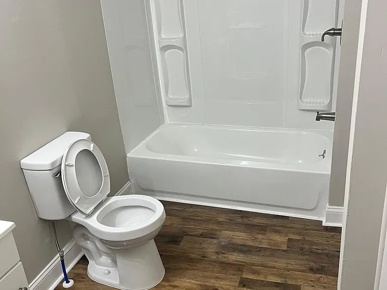 421 Carolina Ave — Photo 9