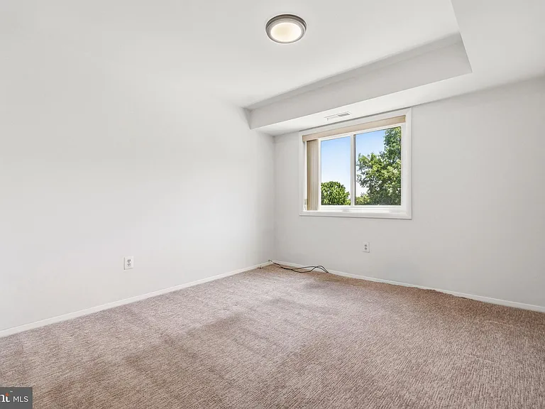3240 S 28th St #403 — Photo 27