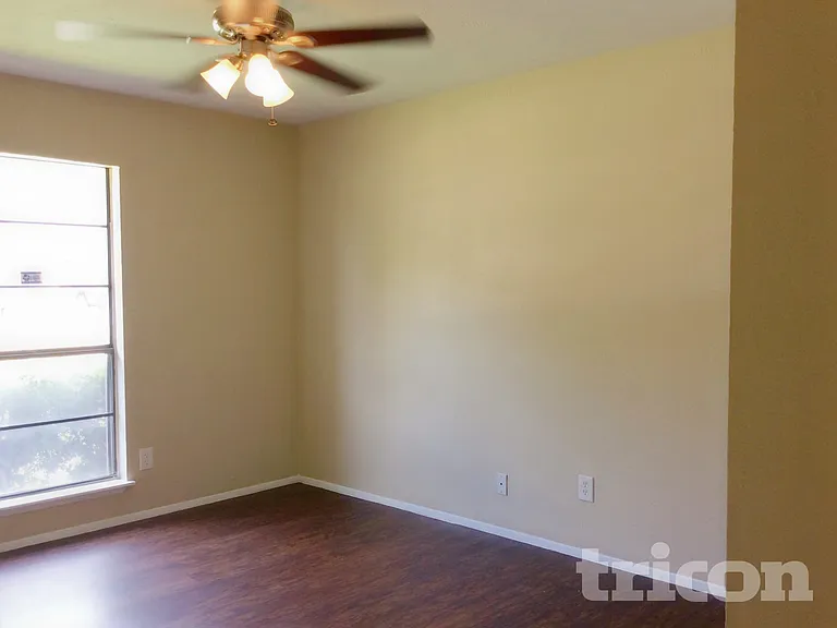 7110 Christie Ln — Photo 4