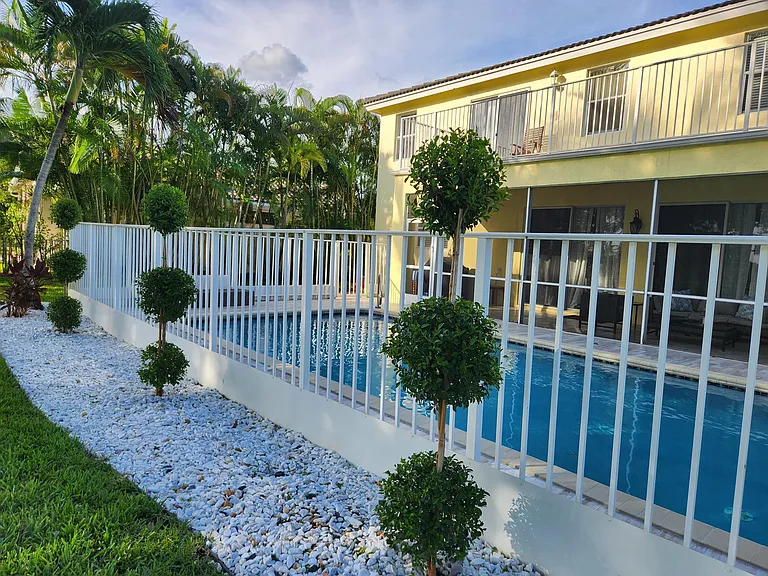 1851 Corsica Dr — Photo 62