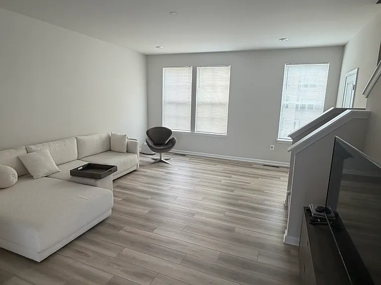 68 Winterplace Dr — Photo 10