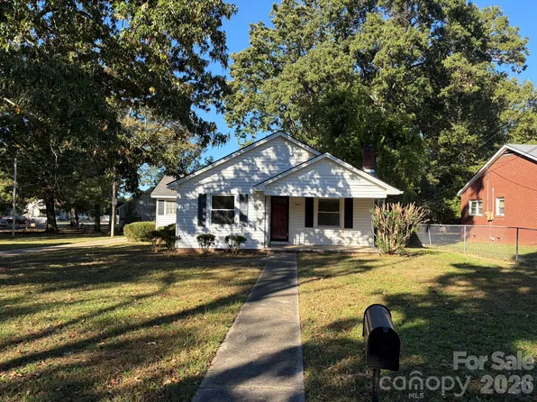310 Coggins Ave, Albemarle, NC 28001