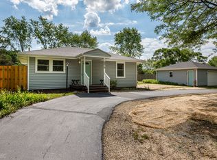 5819 Briarwood Dr, Crystal Lake, IL 60014